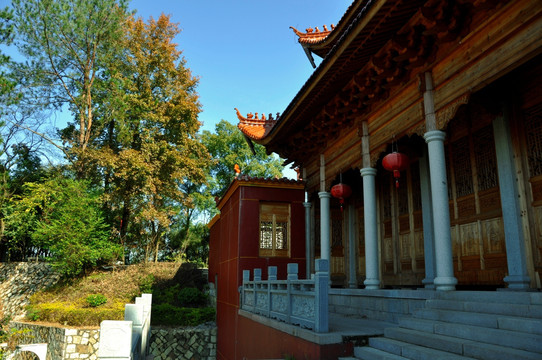 南平九峰山寺庙阳台