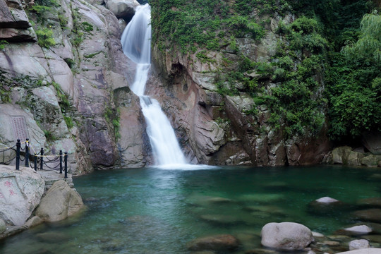 崂山北九水潮音瀑