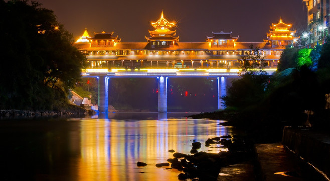 恩施风雨桥夜景