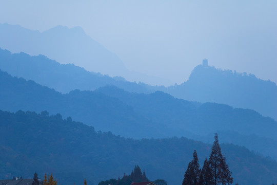 都江堰青城山山脉