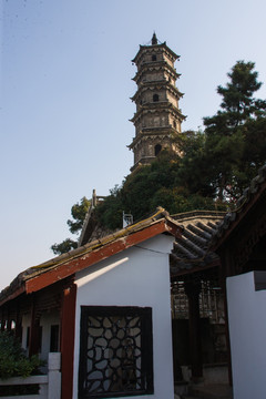 鎖江塔