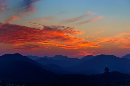 雷峰夕照 西湖