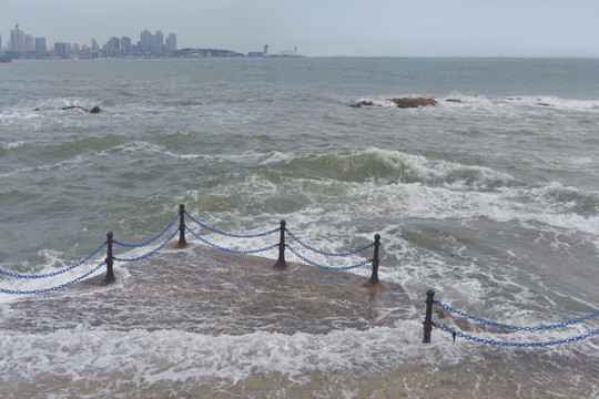 潮起浮山湾