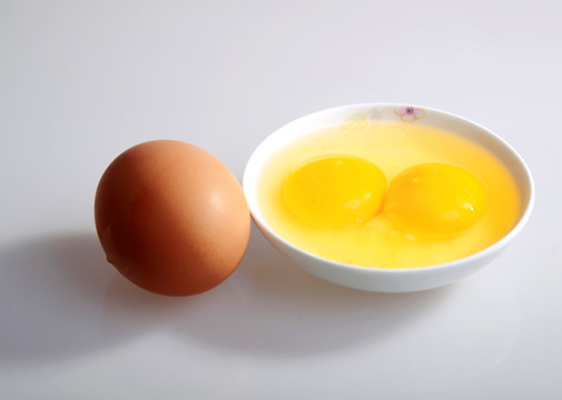 双黄鸡蛋