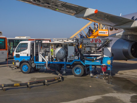 航空燃油补给车