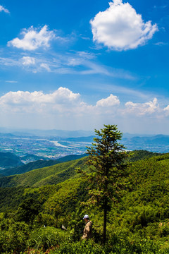 安顶山的天空 浙江 杭州 富阳