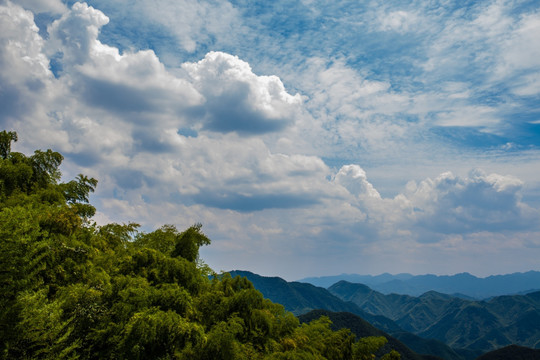 安顶山的天空 浙江 杭州 富阳