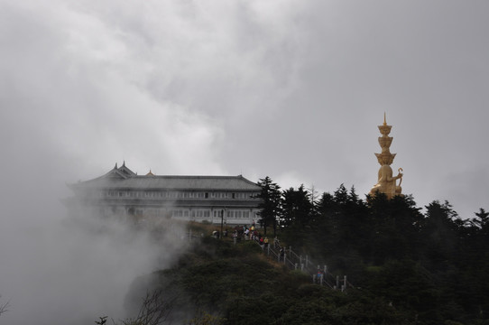 峨眉山