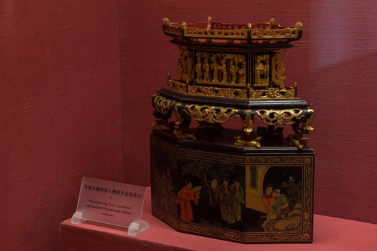 金漆木雕馔盒