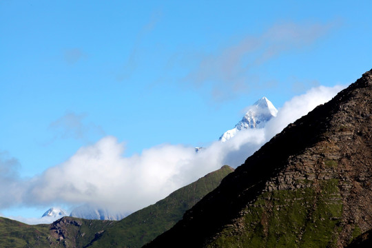 四姑娘山