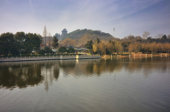 南京狮子山护城河