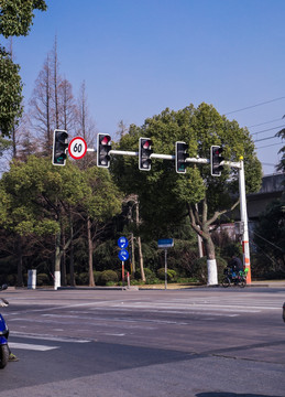 交通指示信号灯