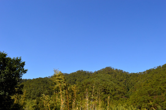 山景蓝天