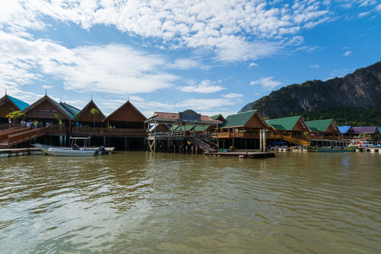 攀牙湾水上建筑