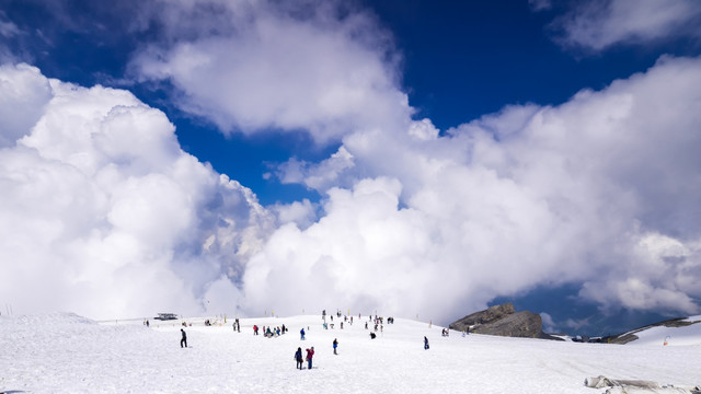 铁力士山滑雪场