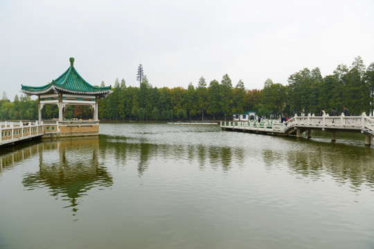 武汉东湖风景区九曲回廊