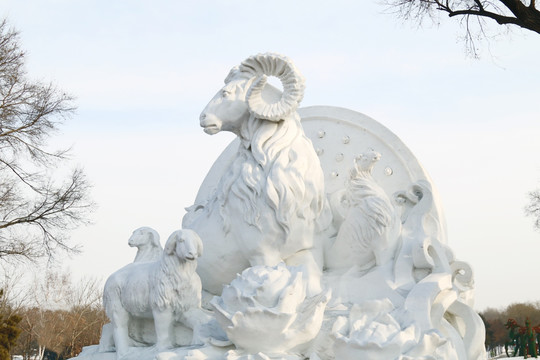 山羊雪雕