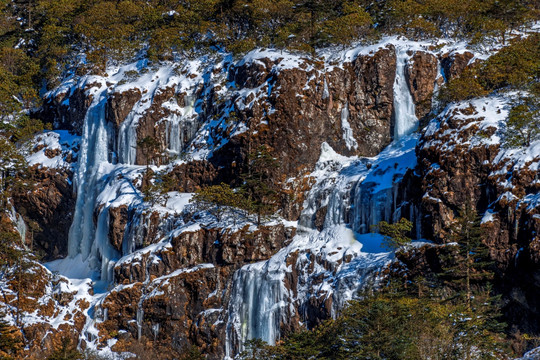 禄劝轿子雪山冰瀑