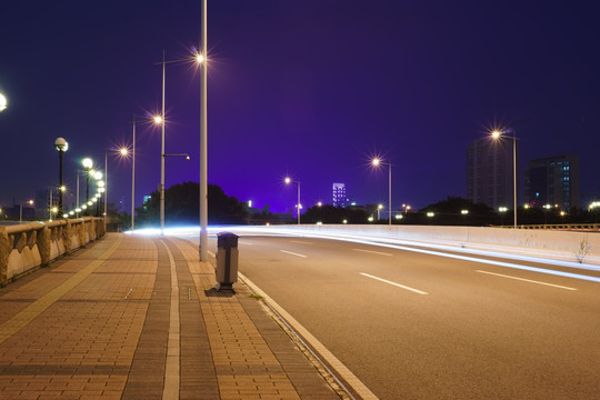 路桥夜景