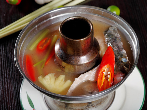 越南椰汁海鲜火锅