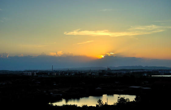 夕阳日落