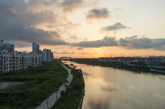 上海早晨