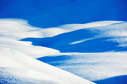 雪影涟漪