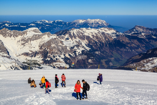 铁力士雪山