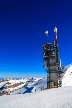 铁力士雪山