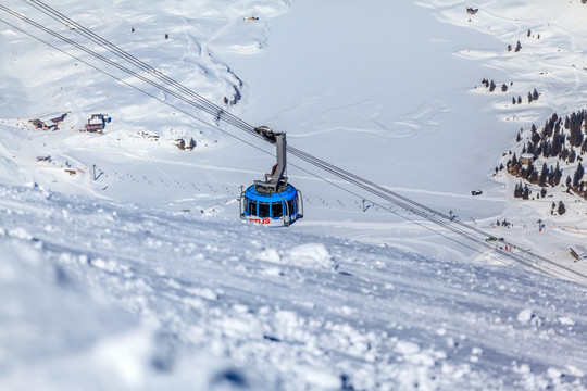 铁力士雪山