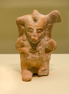玛雅男子形象陶哨 玛雅陶器