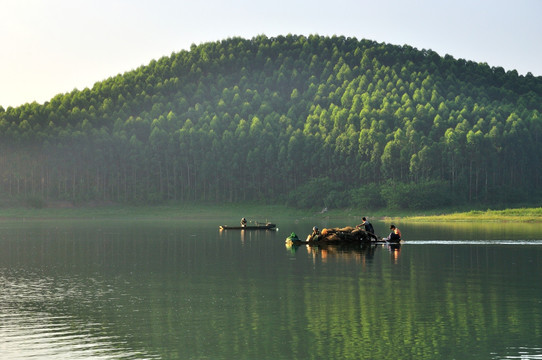 湖光山色