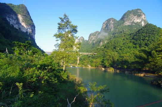 黑水河风光