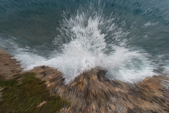 扑面来而的海浪