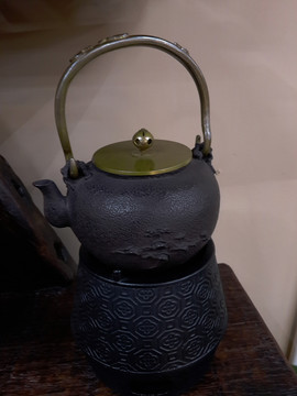 特色铁茶壶