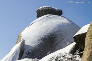 天柱山飞来石