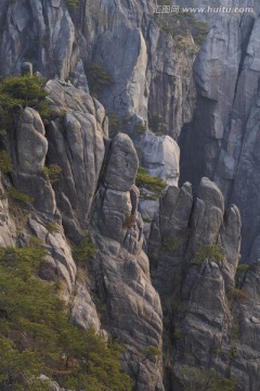 黄山悬崖绝壁