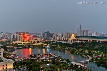 南宁 民歌湖夜景