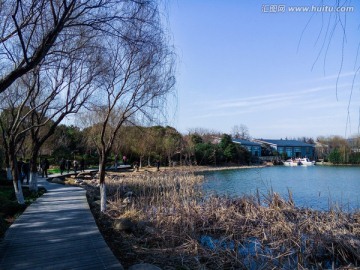 伴湖小路