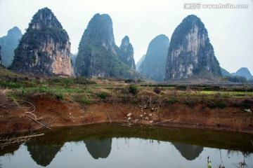 山水春韻