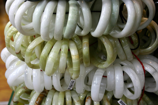 玉環(huán) 項(xiàng)鏈 美玉