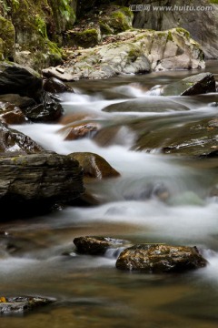 山泉水