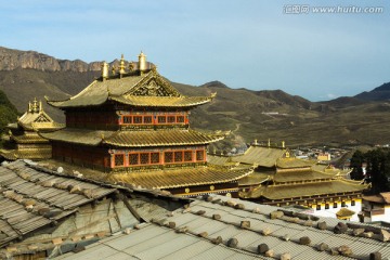 高原上的宏伟寺院