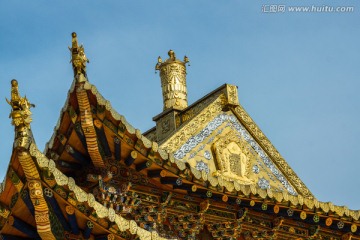 佛教建筑金顶挑檐