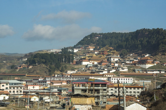 甘南郎木寺山城