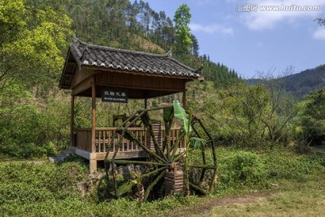 罗平多依河水车