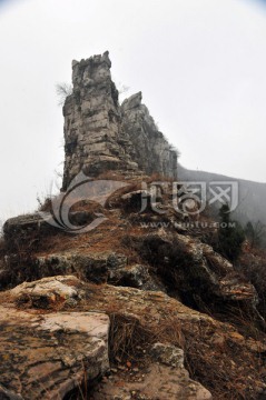 高山巨石