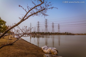 湿地高压线