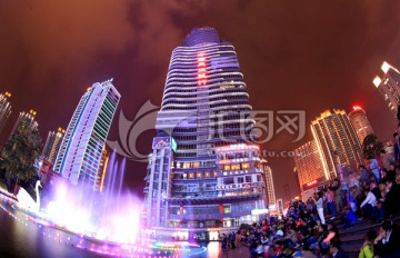 重庆观音桥商圈 广场音乐喷泉
