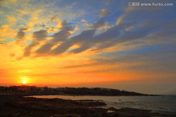 海上日出